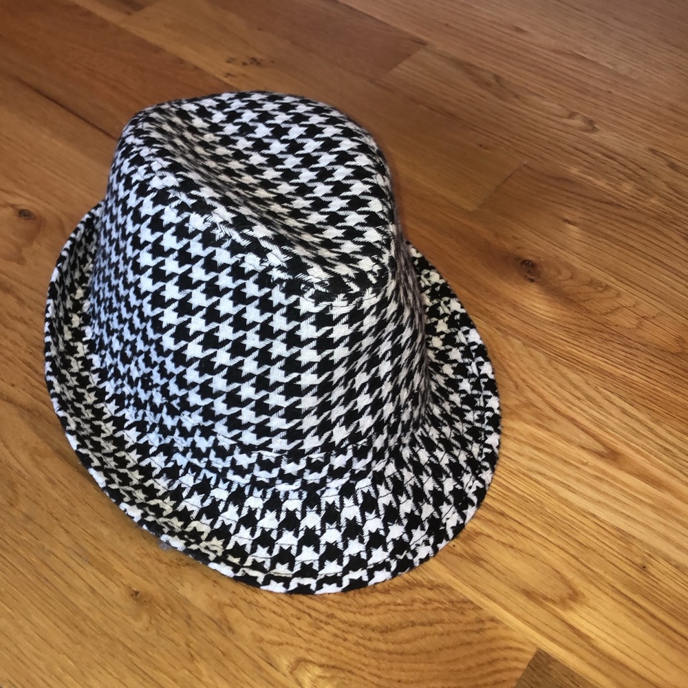 Houndstooth Hat